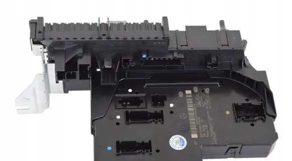 Mercedes-Benz C W204 SAM control unit A2049005602