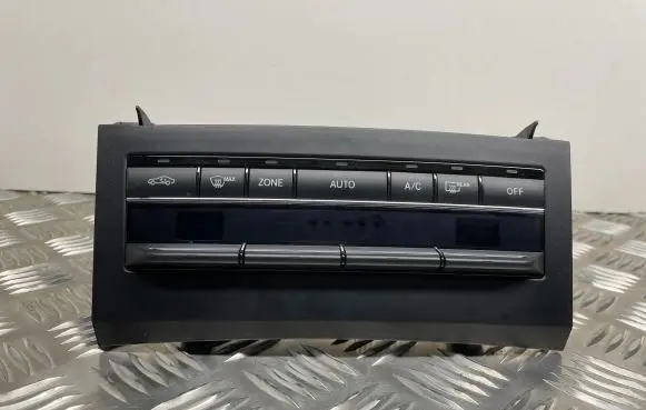 Mercedes-Benz E C207 W207 Climate control unit A2129007404 A2128300285