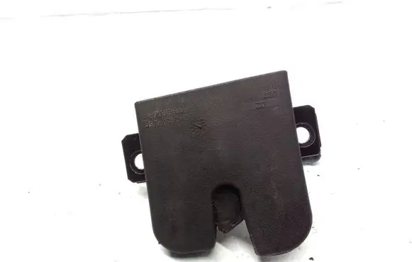 Loading door lock
