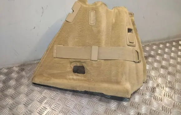 Trunk/boot lower side trim panel