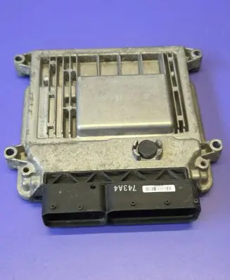 Hyundai Accent Engine control unit/module 3910126AD1 9030930743A4 644DFS55000