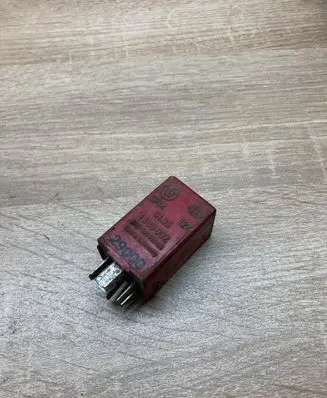 BMW 3 E36 Other relay 1389002
