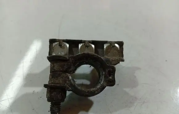 Dacia Sandero Positive cable (battery) 