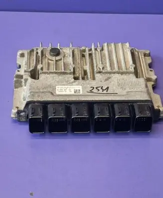 BMW 5 G30 G31 G38 Engine control unit/module ECU 0281036065 8478397