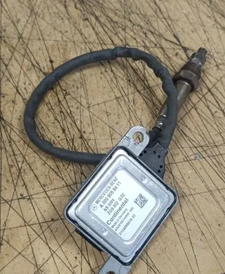 Mercedes-Benz V Class W447 Lambda probe sensor A0009058411