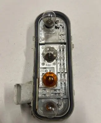 Audi A4 S4 B6 8E 8H Tail light bulb cover holder 8E9945257