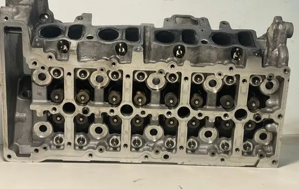 BMW 5 F10 F11 Engine head 781046503 778110201