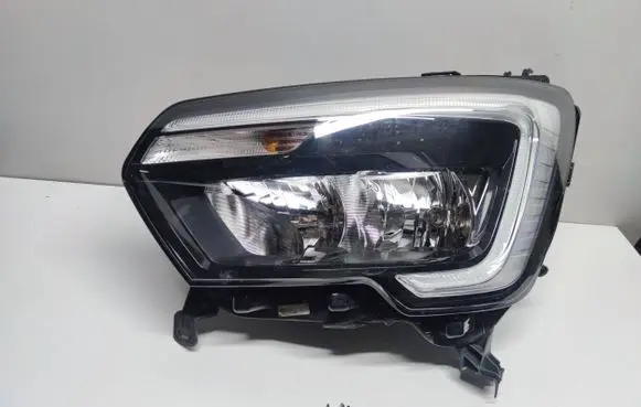 Renault Master III Headlight/headlamp 260607867R