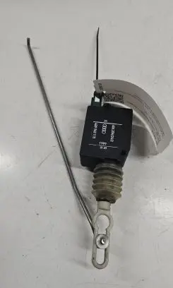 Audi A6 S6 C5 4B Tailgate boot lock/latch motor 4B9962115