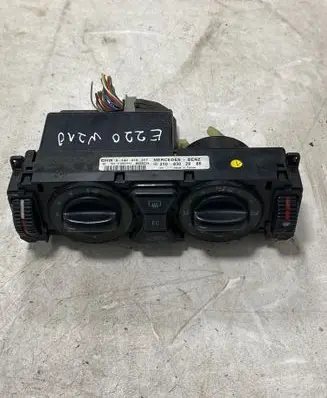 Mercedes-Benz E W210 Climate control unit 2108302885 9140010317