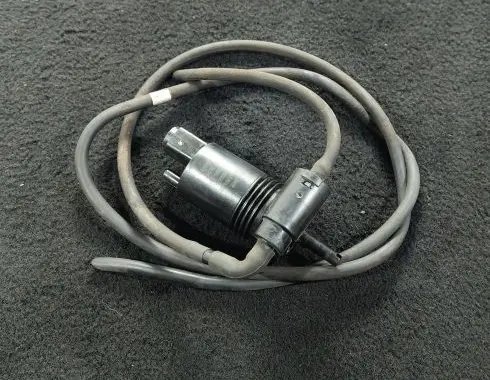 Mini One - Cooper R50 - 53 Windscreen/windshield washer pump 6963854 30400B 12133510