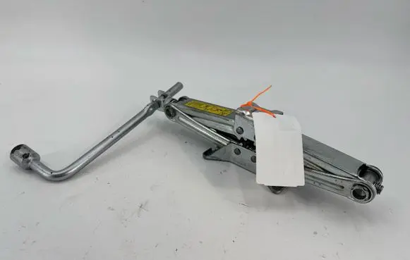 BMW 4 F32 F33 Lift Jack 3500214