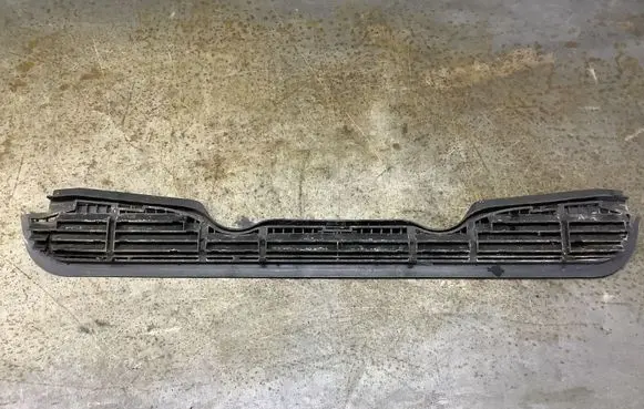 BMW 3 E36 Dashboard air vent grill cover trim 1977679