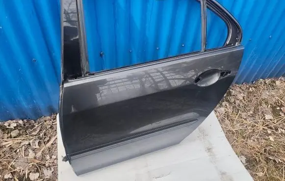 Honda Legend Rear door 