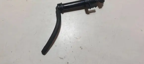 Headlight washer spray nozzle