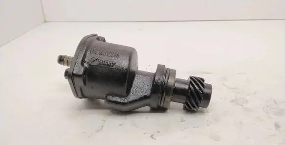 Volkswagen PASSAT B5 Vacuum pump 028207A