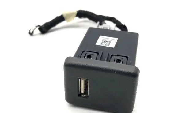 Opel Astra K USB socket connector 39087528