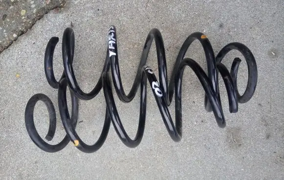 Toyota Yaris Rear coil spring