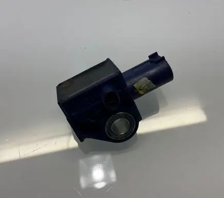 Mercedes-Benz E C207 W207 Airbag deployment crash/impact sensor A2128204926 2128204926