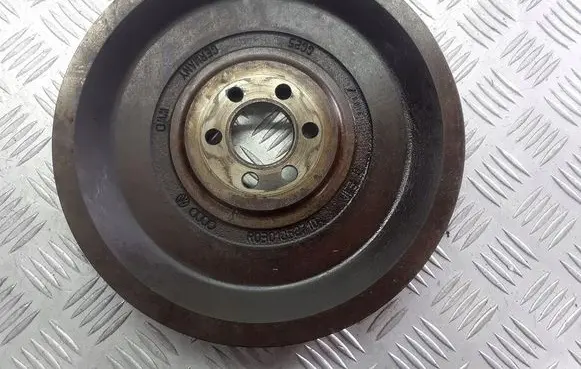 Volkswagen Golf V Dual mass flywheel R030105271D