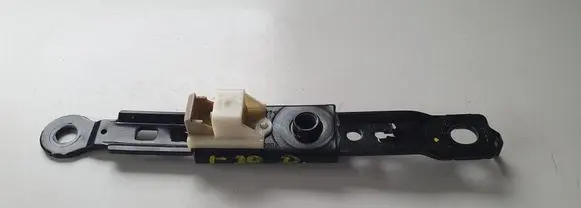 Hyundai i30 Seat belt adjustment motor 