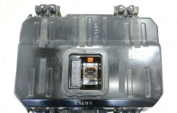 Chrysler Pacifica Hybrid / electric car battery 68394027AG