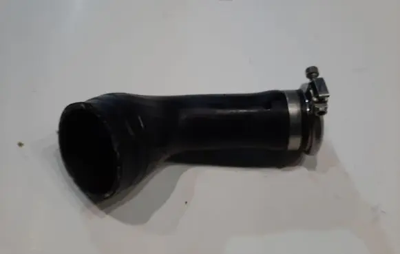 BMW 6 F12 F13 Intercooler hose/pipe 7575407