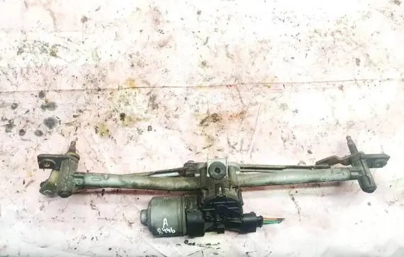 Skoda Fabia Mk1 (6Y) Front wiper linkage and motor