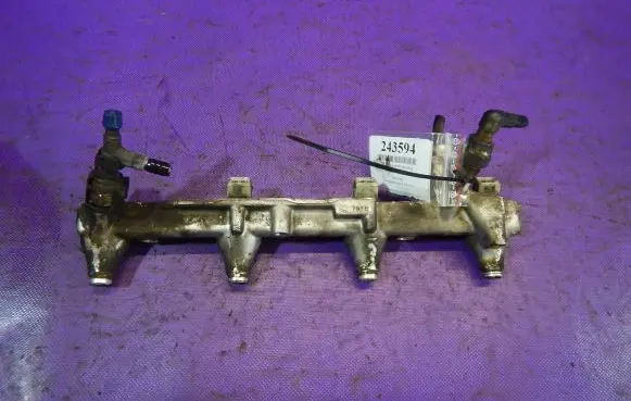 Ford Mondeo MK II Fuel main line pipe 938F9D280CA