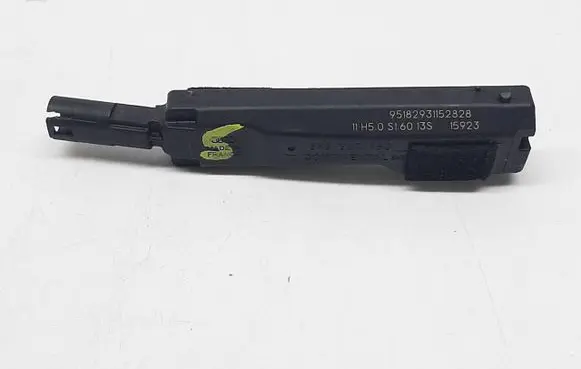 Audi A5 Door control unit/module 8W0927753