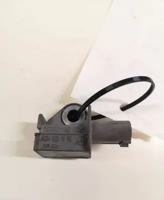 Mercedes-Benz C W203 Airbag deployment crash/impact sensor A2048201985 5WK43584 04896011AB