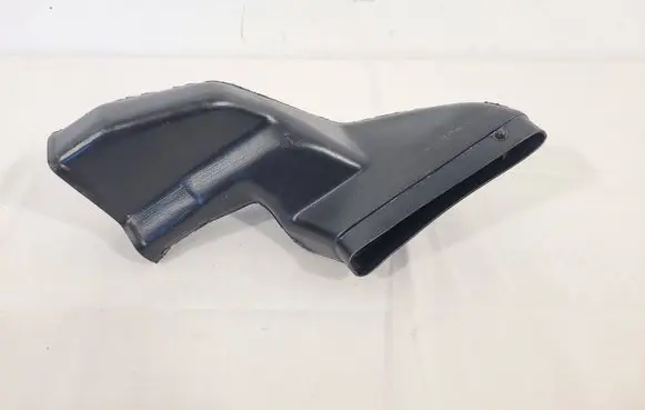 Audi A4 S4 B5 8D Air intake duct part 8D0819504