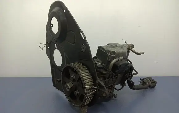 Volkswagen PASSAT B5 Fuel injection high pressure pump 028130147M