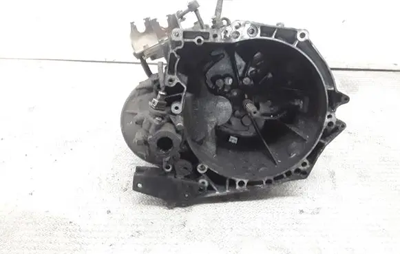 Suzuki Liana Manual 5 speed gearbox 20DM82