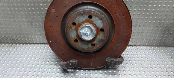 Mercedes-Benz C W204 Front wheel hub spindle knuckle 20401