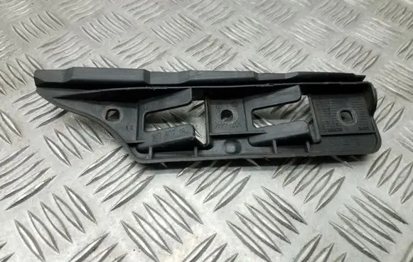 Volkswagen Golf V Front bumper mounting bracket 1K0807184
