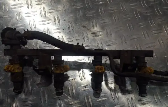 KIA Sephia Fuel main line pipe k37013250