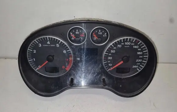 Audi A3 S3 8P Speedometer (instrument cluster) 8P0920930D