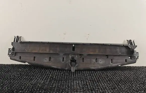 Chevrolet Malibu Intercooler air guide/duct channel 84085804 84085805