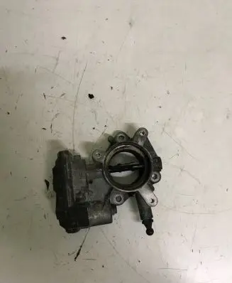 Opel Insignia A Throttle valve 113811B 4828 564164