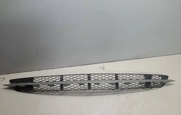 Mercedes-Benz E W211 Dash center air vent grill A2118850423