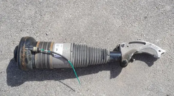 Audi e-tron Front air suspension shock absorber 4KE616039G 4M0413038N
