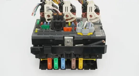 Peugeot Partner BSM Control unit 9807029180