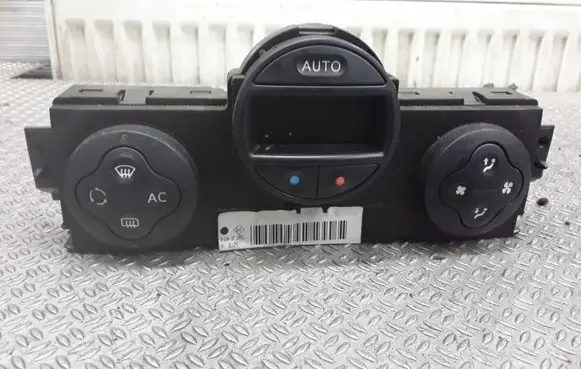 Renault Megane II Climate control unit 8200344840
