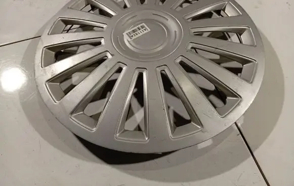 Ford Mondeo MK IV R16 wheel hub/cap/trim