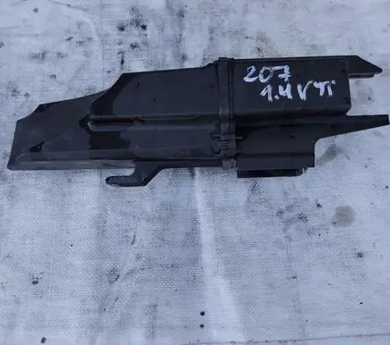 Intake resonator