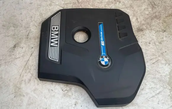 BMW 5 G30 G31 Engine cover (trim) 8657035