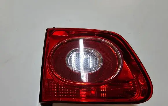 Volkswagen Tiguan Tailgate rear/tail lights 5N0945093C 5N0945264