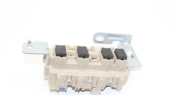 Nissan X-Trail T32 Fuse module