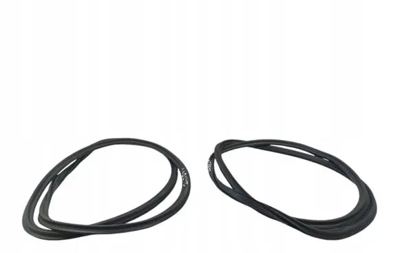Audi A8 S8 D4 4H Rubber seal front door (on door) 